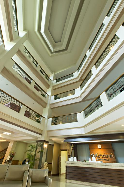 Goldenfield Kundutel Hotel Bacolod Bagian luar foto