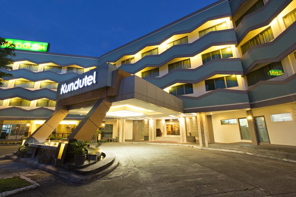 Goldenfield Kundutel Hotel Bacolod Bagian luar foto