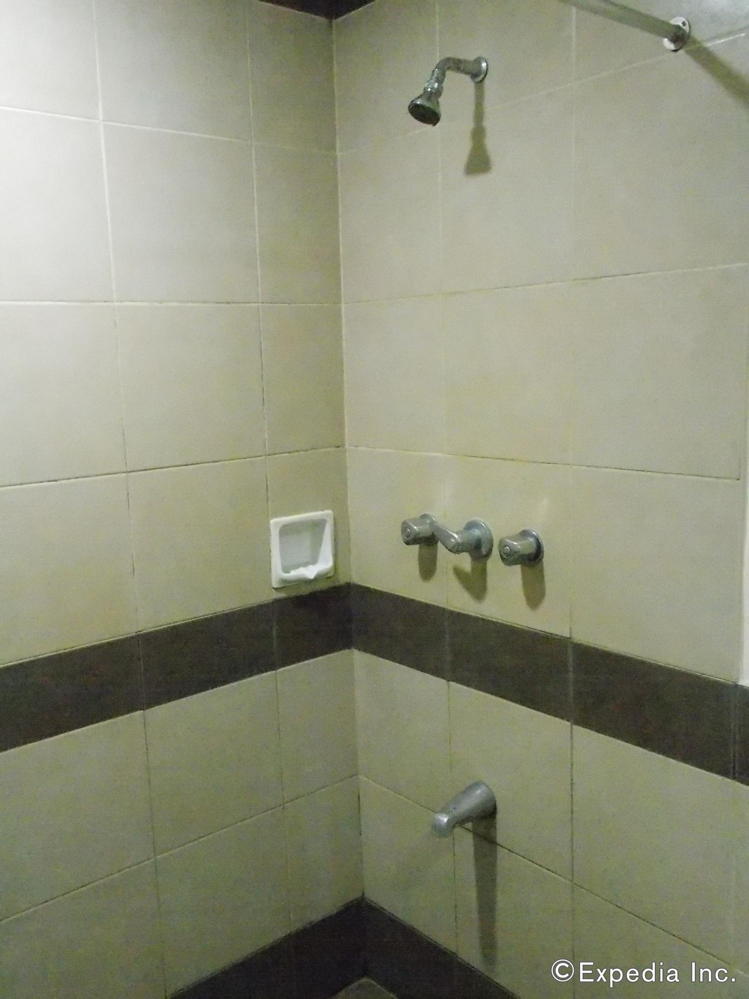 Goldenfield Kundutel Hotel Bacolod Bagian luar foto