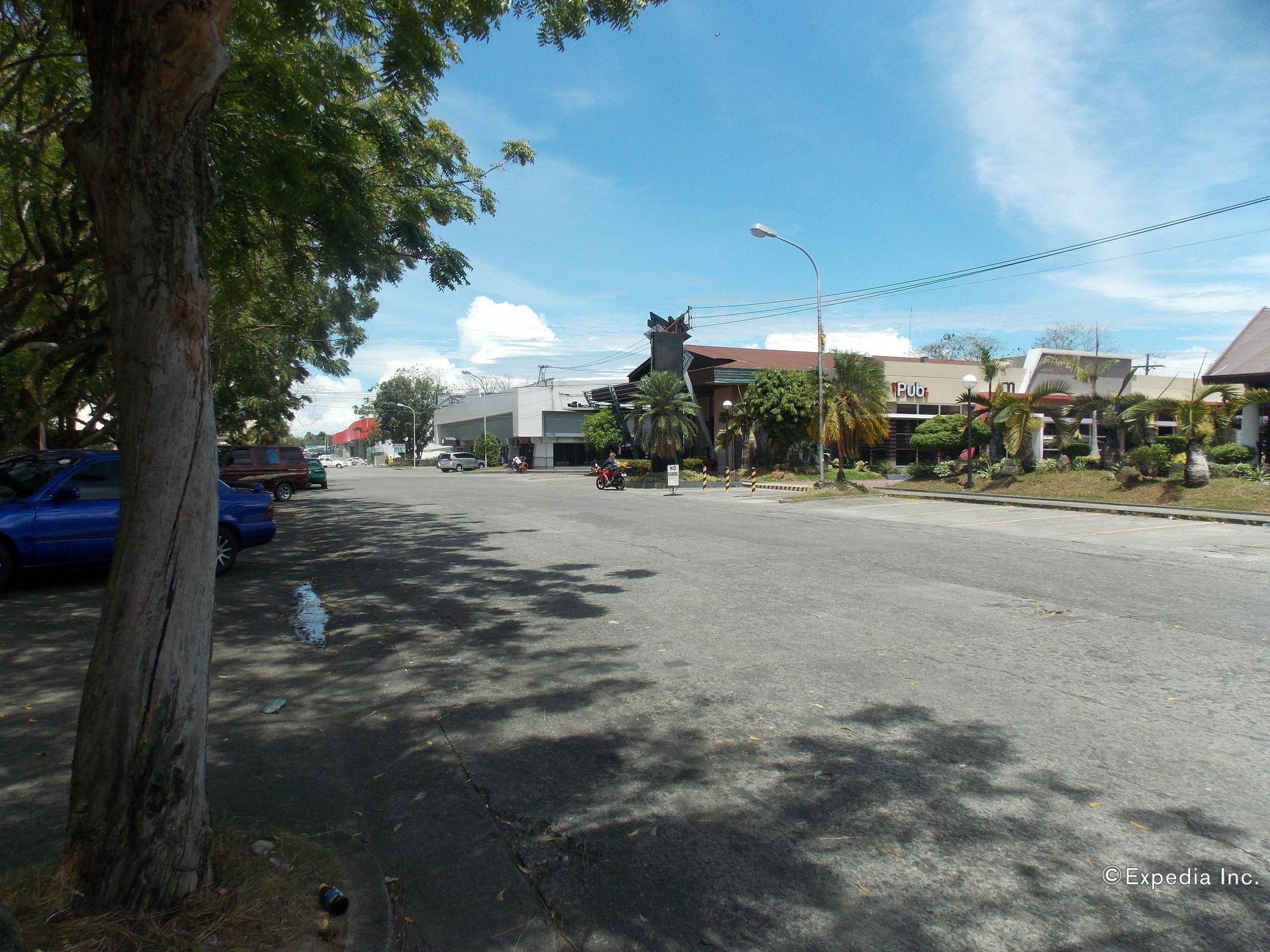 Goldenfield Kundutel Hotel Bacolod Bagian luar foto