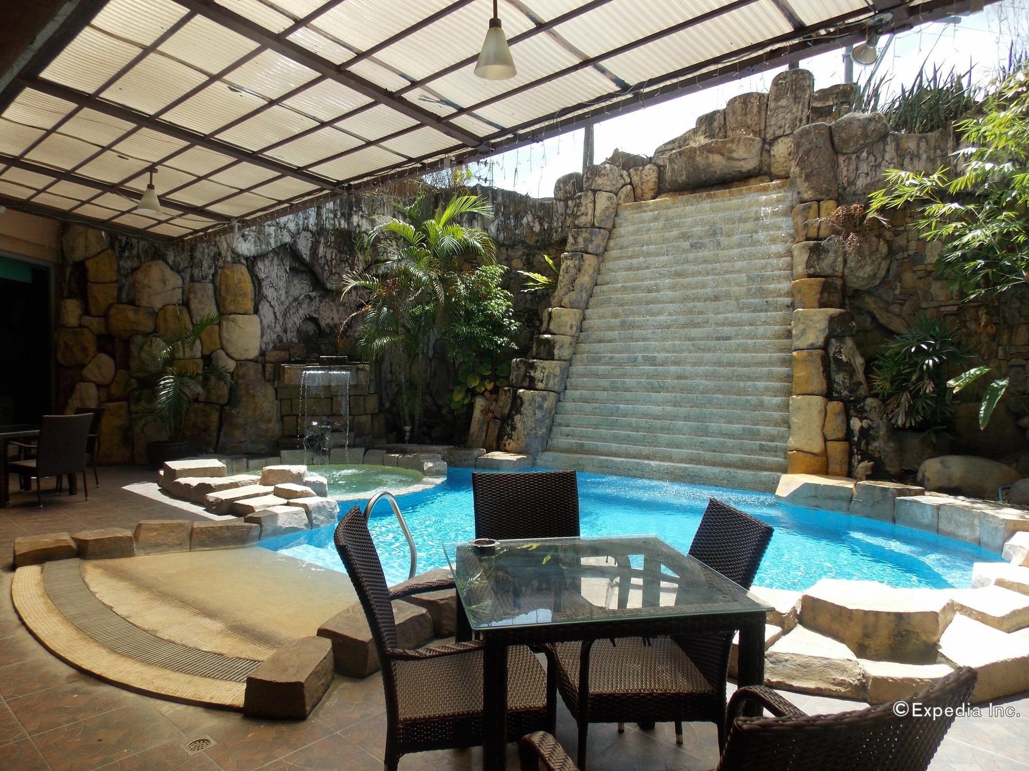 Goldenfield Kundutel Hotel Bacolod Bagian luar foto